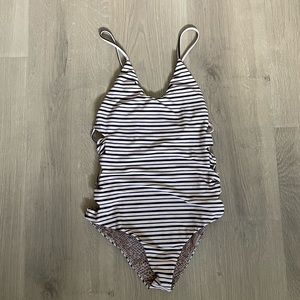 Acacia Florence one piece. Medium. EUC